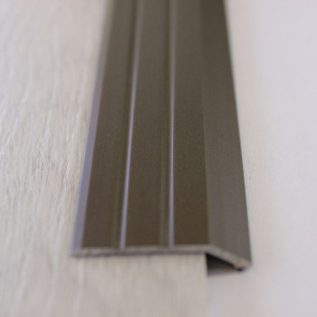 Алюмінієвий підлоговий поріг для перепаду в 5 мм, шириною 28 мм (АП-007)