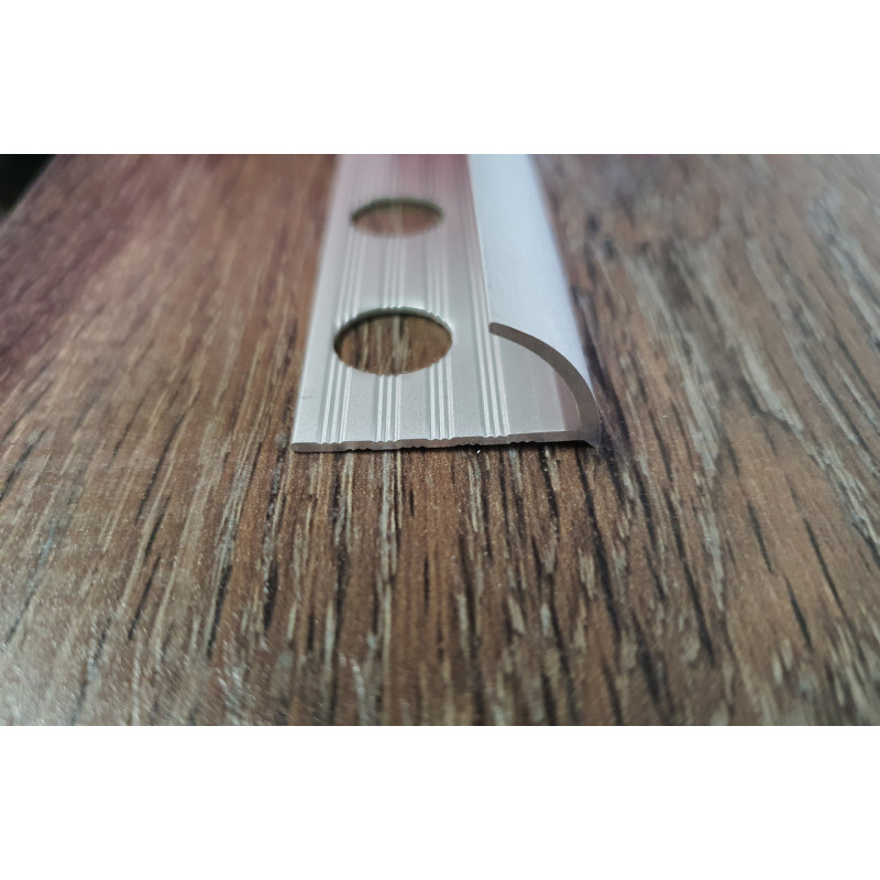 Алюмінієвий куточок напівкруглий для плитки товщиною 10 мм, довжина 2,7 м Срібло (ПЛ-202)