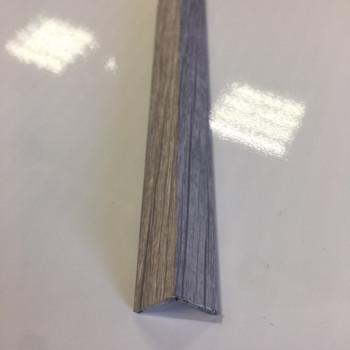 Декоративний алюмінієвий куточок 15х15 Дуб Сонома