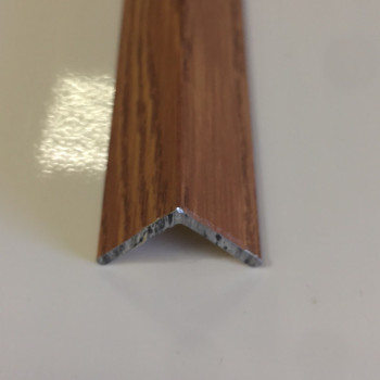 Декоративний алюмінієвий куточок 15х15 Фиам темний