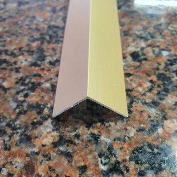 Декоративний алюмінієвий Куточок 25х25х2,0 золото 2.7 м