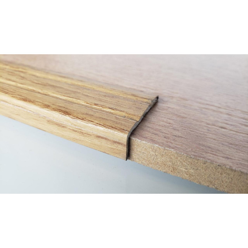 Кутовий алюмінієвий поріжок, Дуб (ламінація) УЛ-120 2700