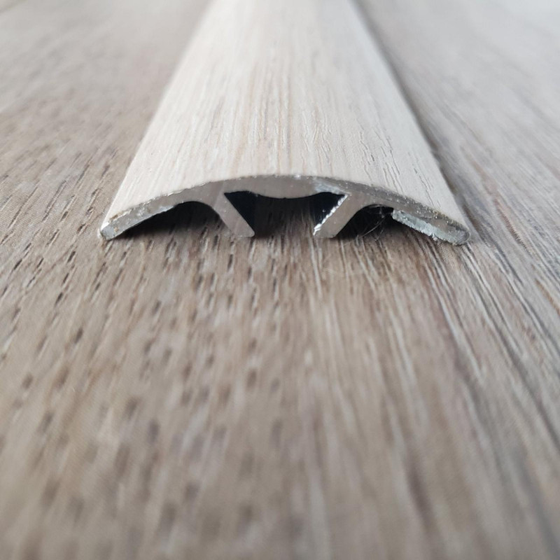 Підлоговий алюмінієвий поріг із прихованим кріпленням завширшки 28 мм, Ясен (АП-016) 2700