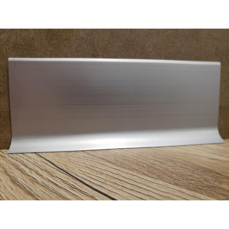 Плінтус алюмінієвий накладний  60 мм (срібло) 2,5 м
