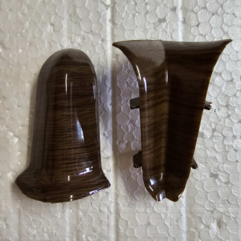 Кут зовнішній до Плінтусу ПВХ Дуб Віденський 156