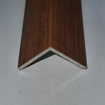 Кутовий алюмінієвий поріжок 20*20 мм довжина 2,70 Горіх лісовий Ул124