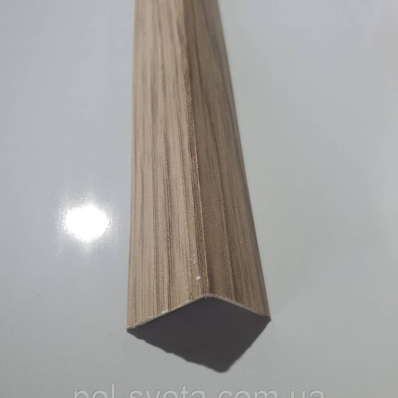 Кут ламінований 25*25  Хікорі